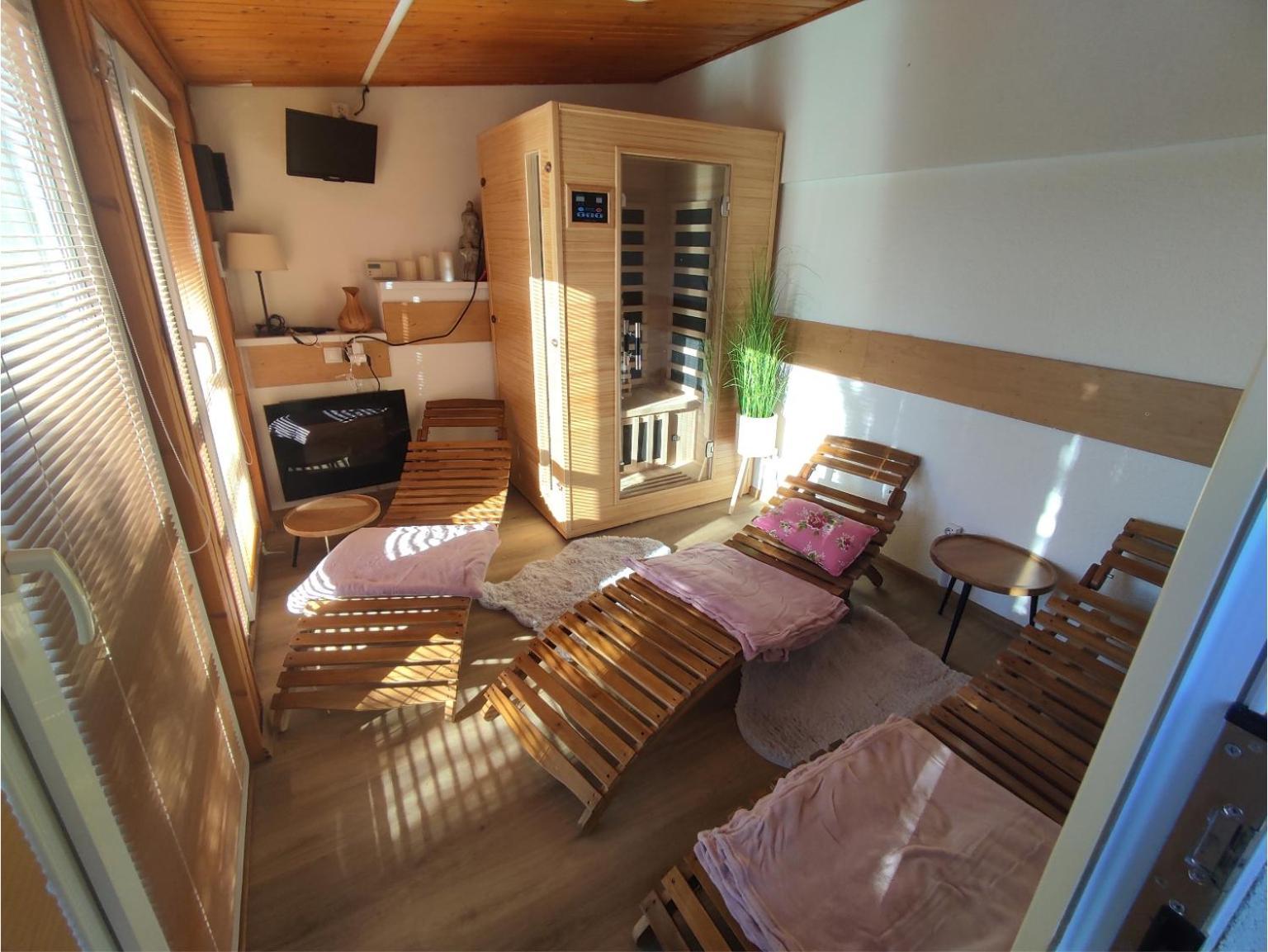 Spa & Pool Apartments Prestige Villa Ivica Marianka Εξωτερικό φωτογραφία