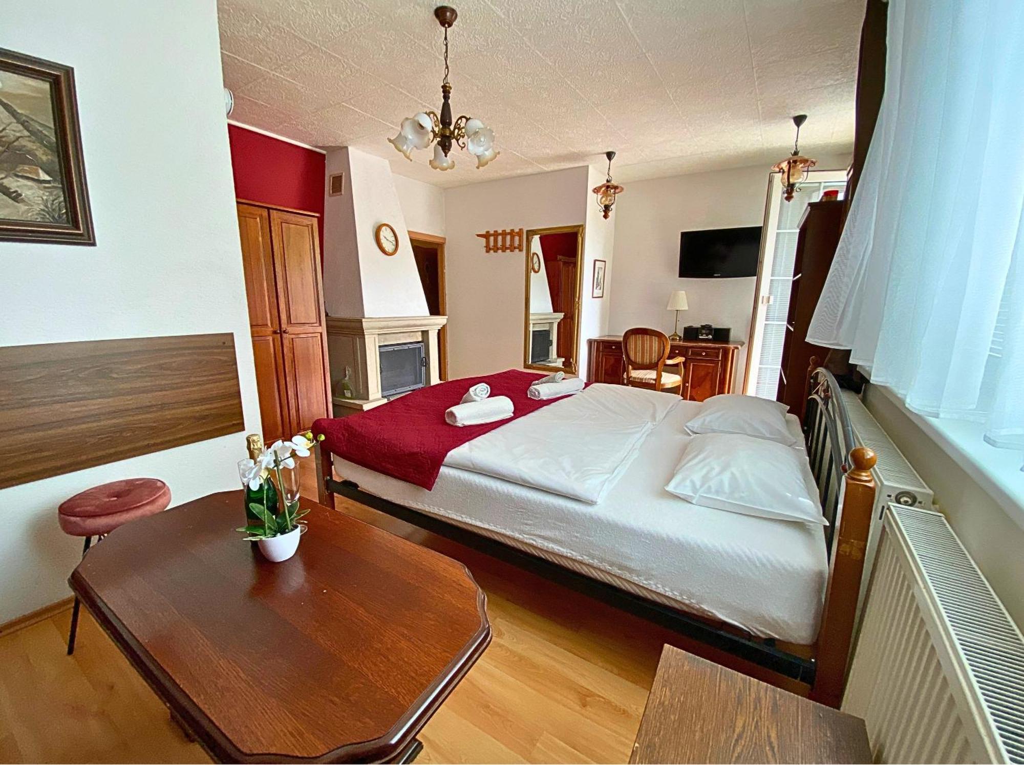 Spa & Pool Apartments Prestige Villa Ivica Marianka Εξωτερικό φωτογραφία